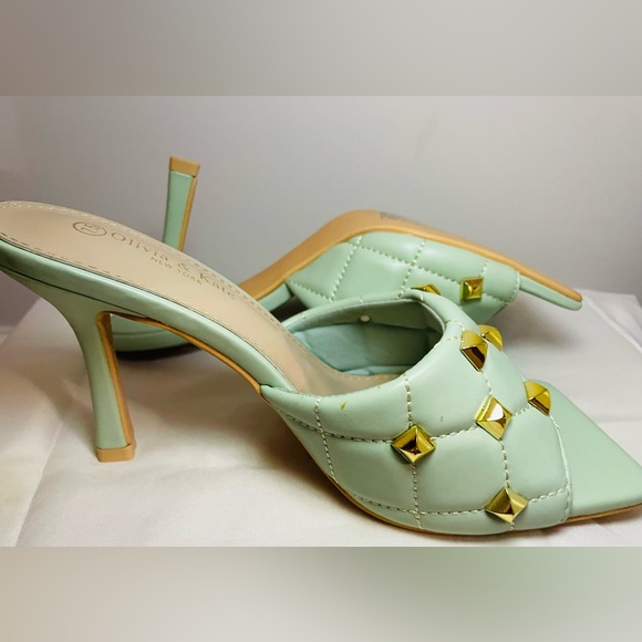 Olivia & Kate Sarabeth Embellished Slip On - Picture 5 of 10